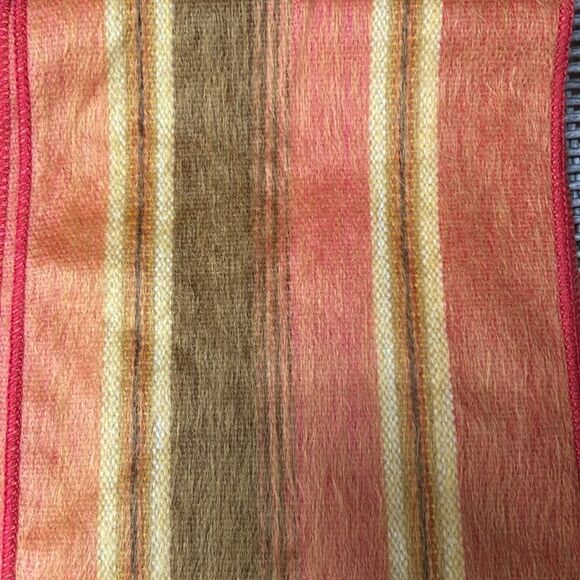 Beautiful alpaca scarf from Ecuador so soft and warm! - Picture 9 of 11